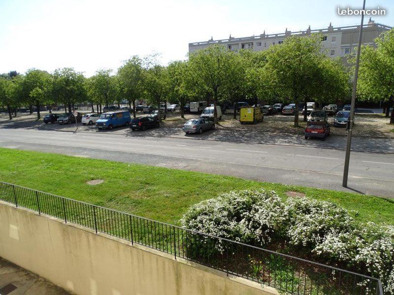 Poitiers Appartement T2 A 15 Mn Du Futuroscope Exterior foto